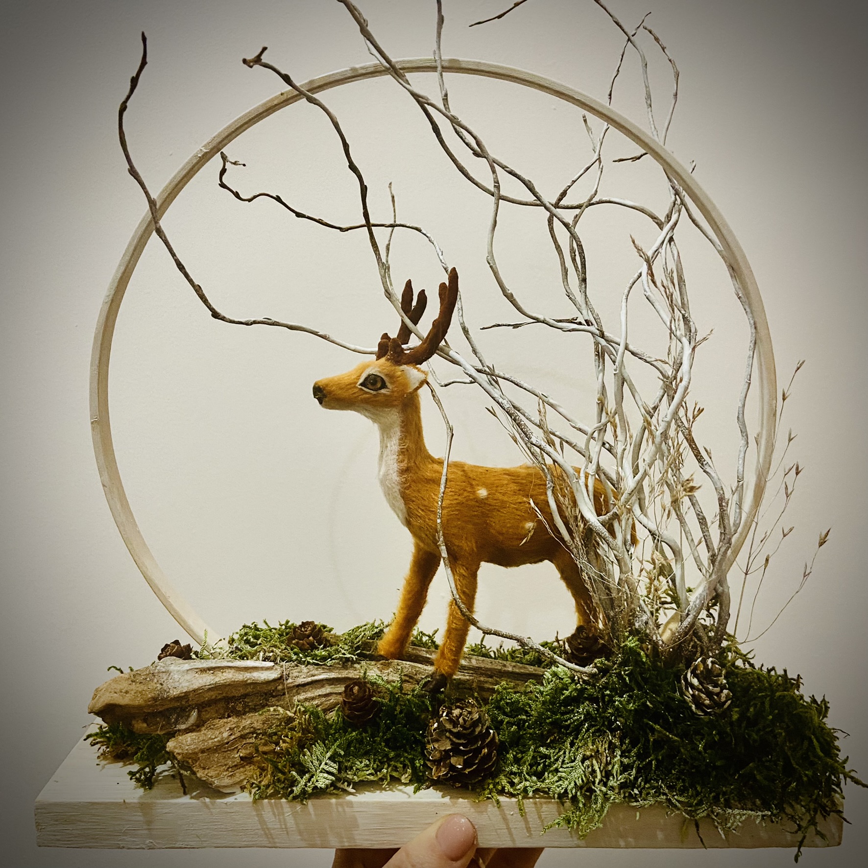 Aranjament de Craciun Tip Coronita cu Cerb Natur 8