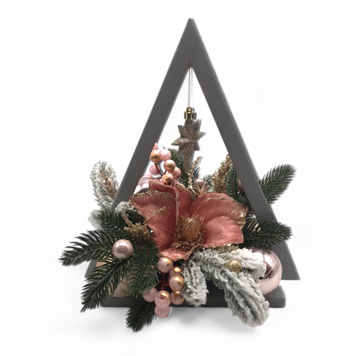 Triunghi fundal alb 9