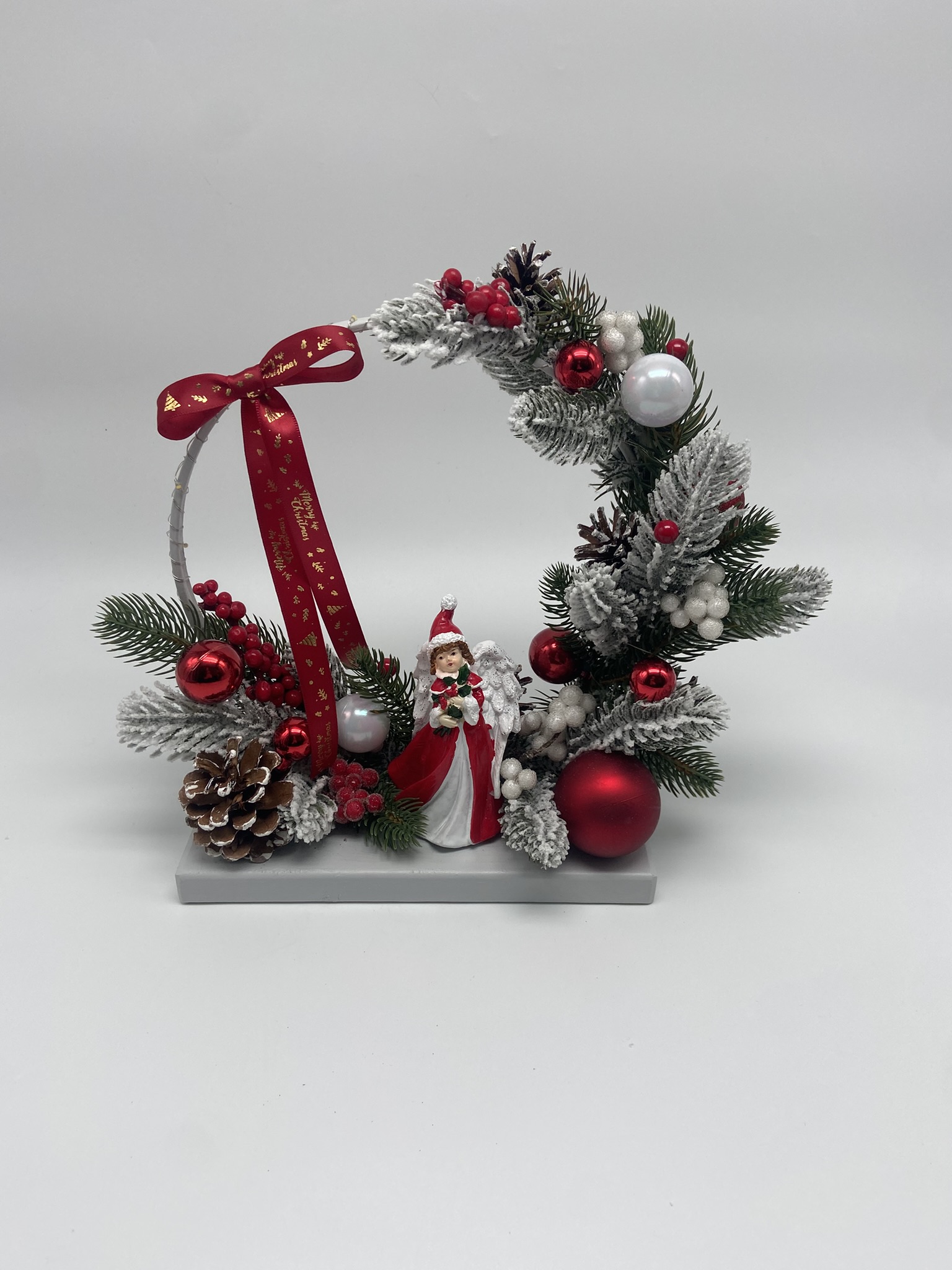 Aranjament tip cerc inger rosu 10